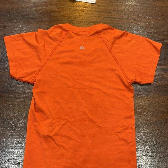 🍑🧡RARE! Orange Swiftly Tech Tee! Size 2! - full length, regular fit!🧡🍑 - Picture 7 of 8